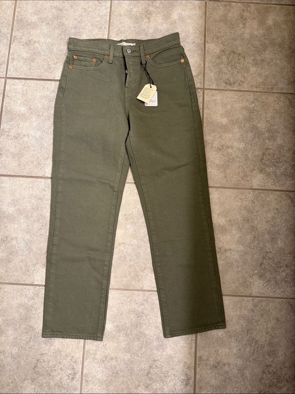 Levi's Olive Green Women's crop Jeans size 28